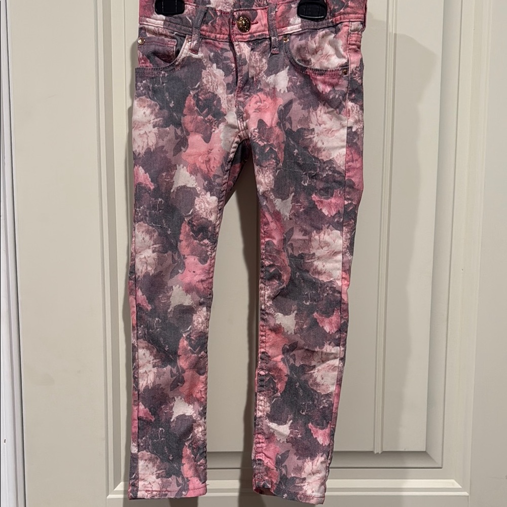 &Denim| Pink and Gray Floral Jeans with Watercolor Design 🌸🌺 💕